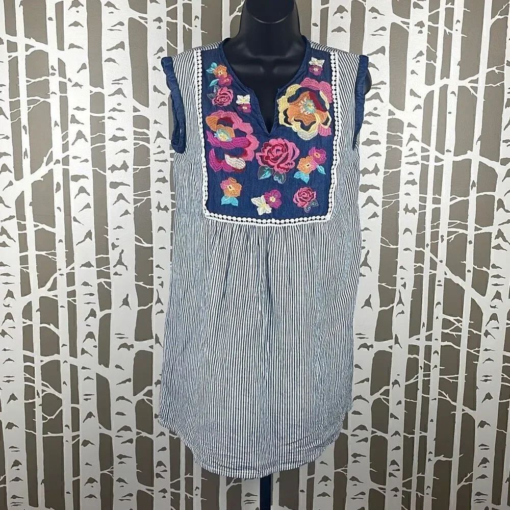 Savanna Jane Floral Embroidered Striped Dress M